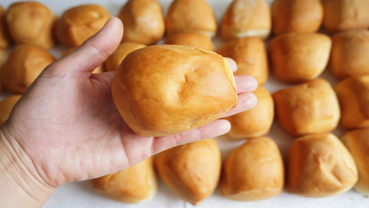 コストコのディナーロール(パンのサイズ)