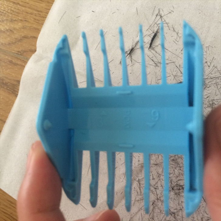 アタッチメントをブラシで掃除したところ