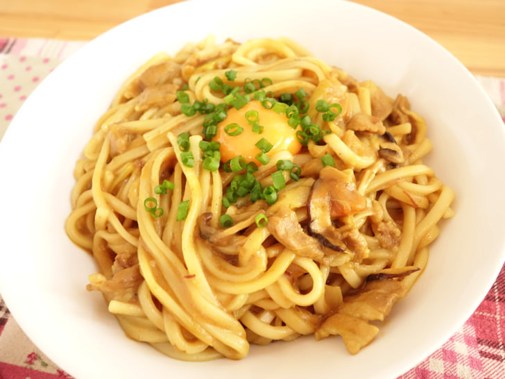 焼きうどんカレー味