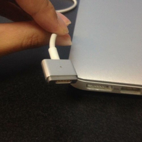 メルカリ商品撮影「Magsafe」