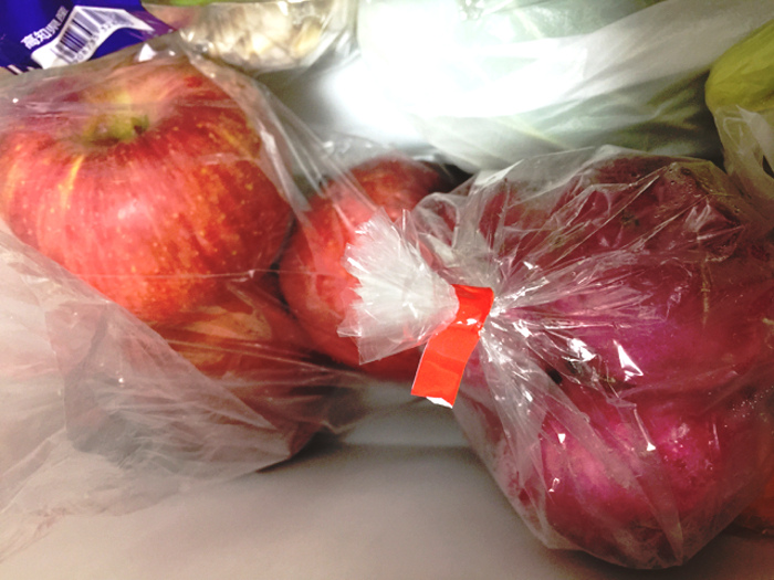 野菜のテープを外そう