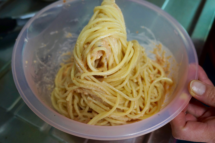 コストコのパスタ（明太子パスタ）