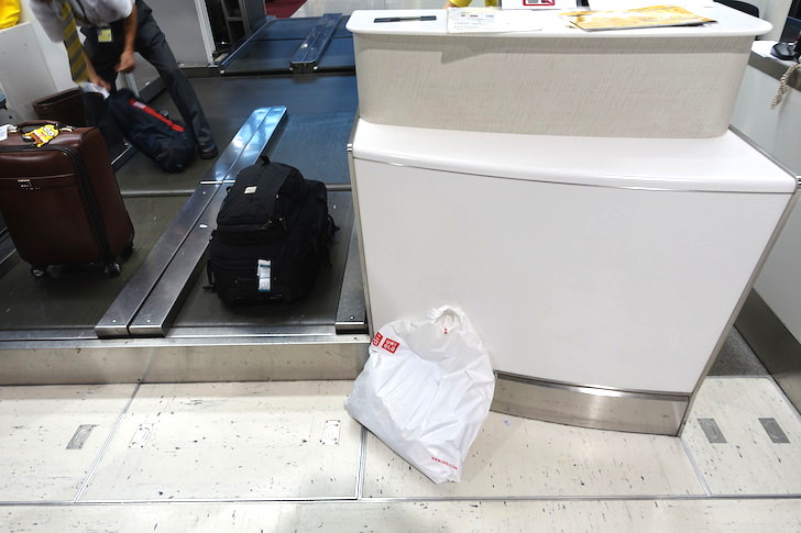 narita-airport-counter02