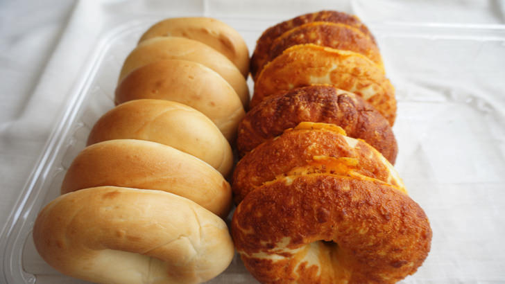 コストコのバラエティベーグル(ベーグルの表面)