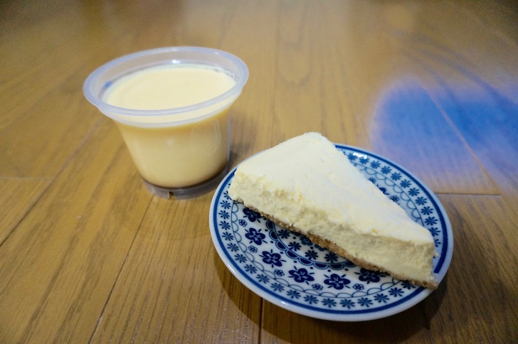 セブンミールで注文したチーズケーキとプリン