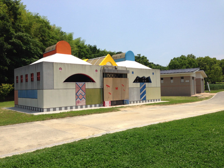 蜻蛉池公園のトイレ