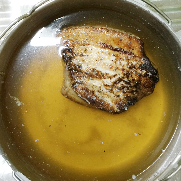 ラードを取り除いたスープ