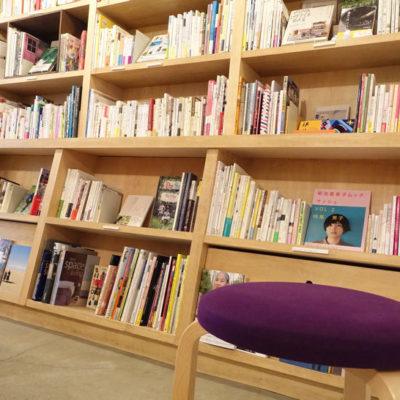 長野県上田市のブックカフェ「BOOKS & CAFE NABO(ネイボ)」本から地域のコミュニティが生まれる