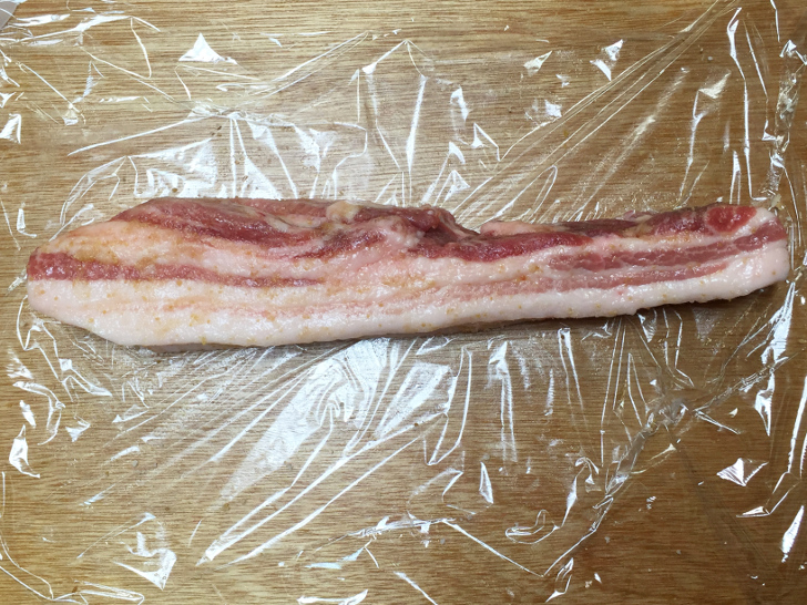 砂糖を降る前の塩豚