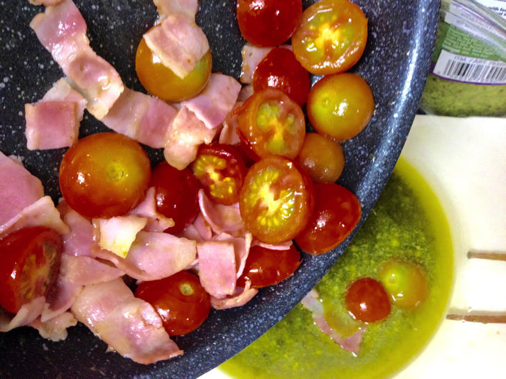 コストコのカークランドシグネチャー バジルペースト