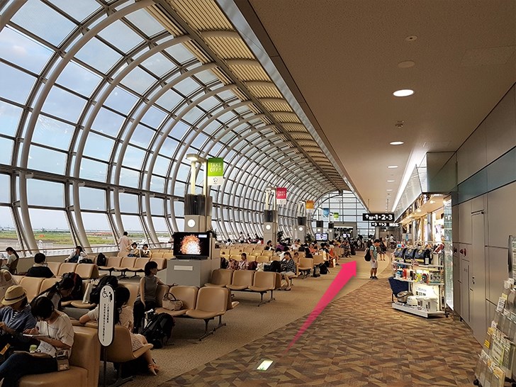 仙台国際空港の出発待合エリア
