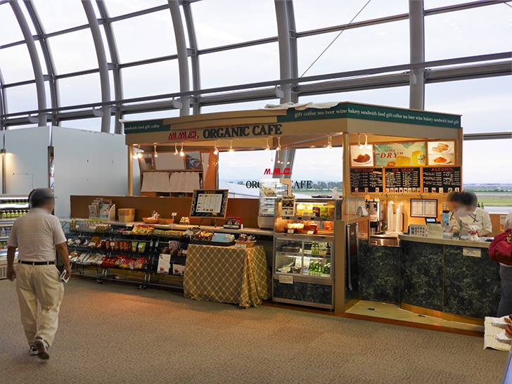 仙台国際空港の出発待合エリア