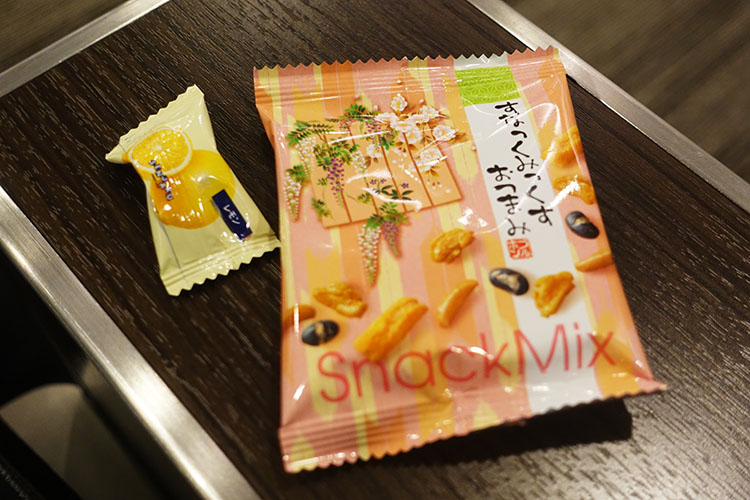 ANAラウンジ国内線 おつまみ