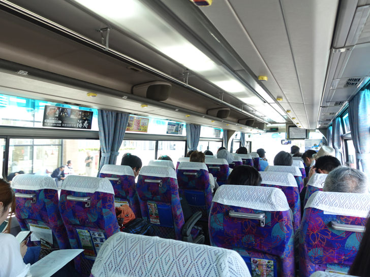 函館空港から函館駅へ向かうバス