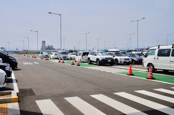 関空の第二ターミナルの駐車場