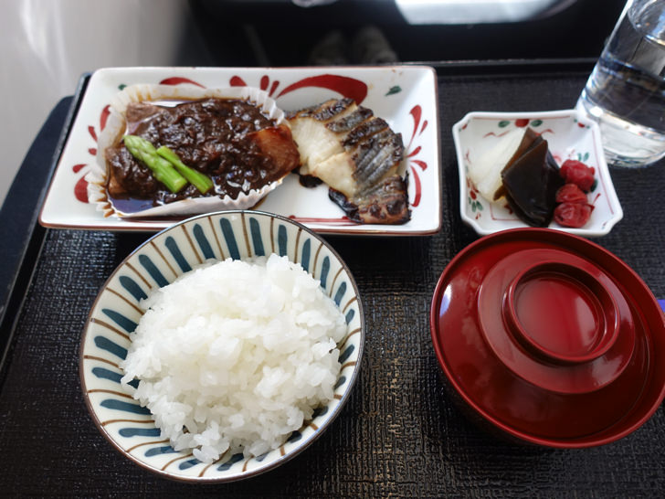JAL国際線ビジネスクラス 食事