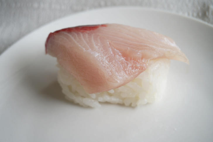 コストコの寿司ファミリー盛48貫(ぶり)