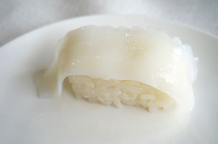 コストコの寿司ファミリー盛48貫(イカ)