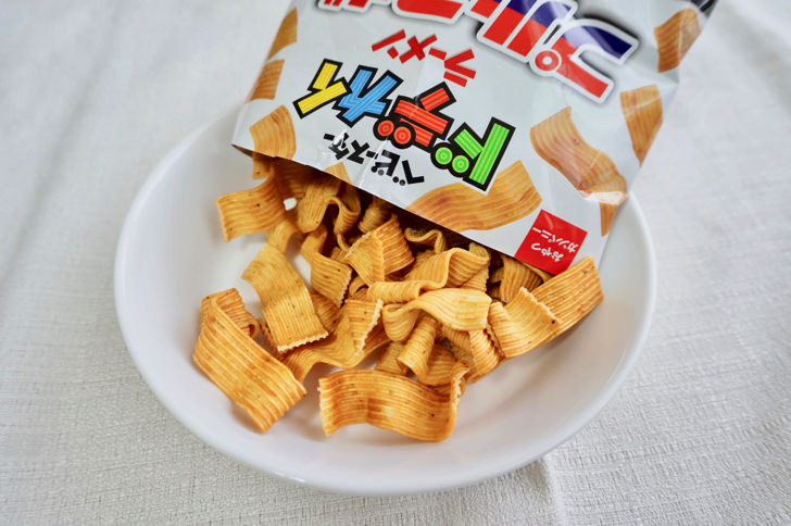 コストコのベビースタードデカイラーメン プルコギ味(中身を出した様子)