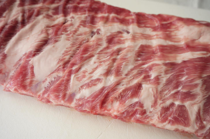 コストコの三元豚スペアリブ(お肉の表面)