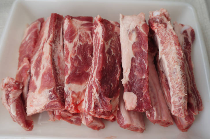 コストコの三元豚スペアリブ(煮込み用のスペアリブ)