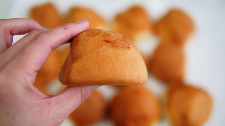 コストコのマスカルポーネロール(1個あたりの厚み)