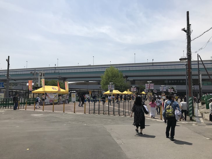 甲子園球場への道
