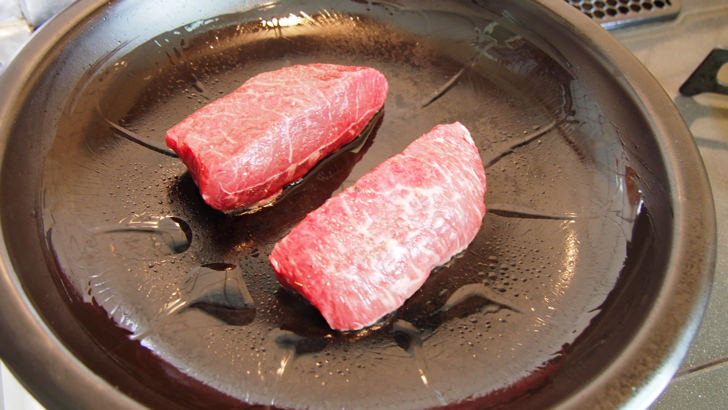 コストコのUSAビーフチョイスミスジステーキ(フライパンで焼く)