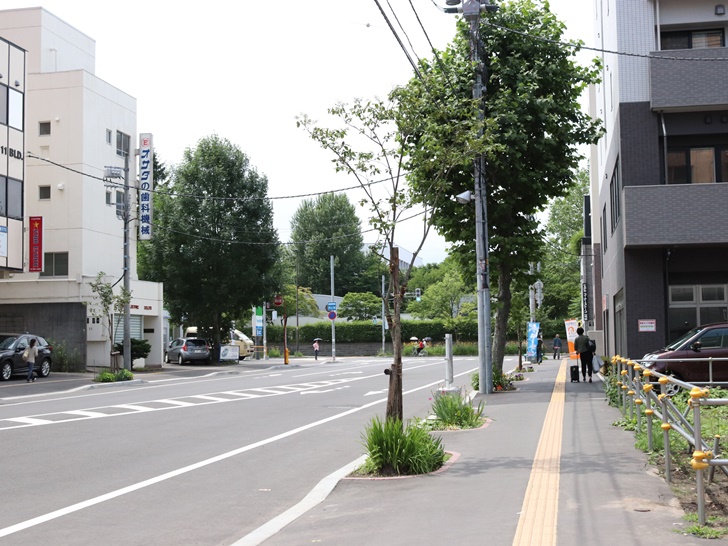 地下鉄北12条駅　右側