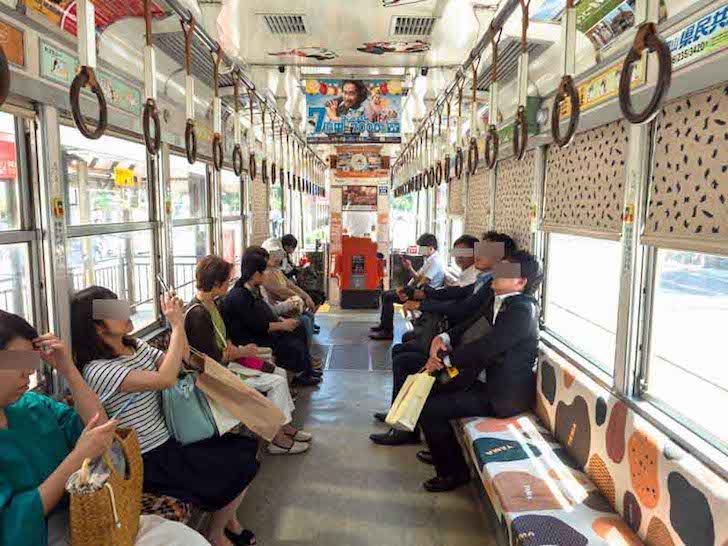 岡山電気軌道 車内(たま電車)