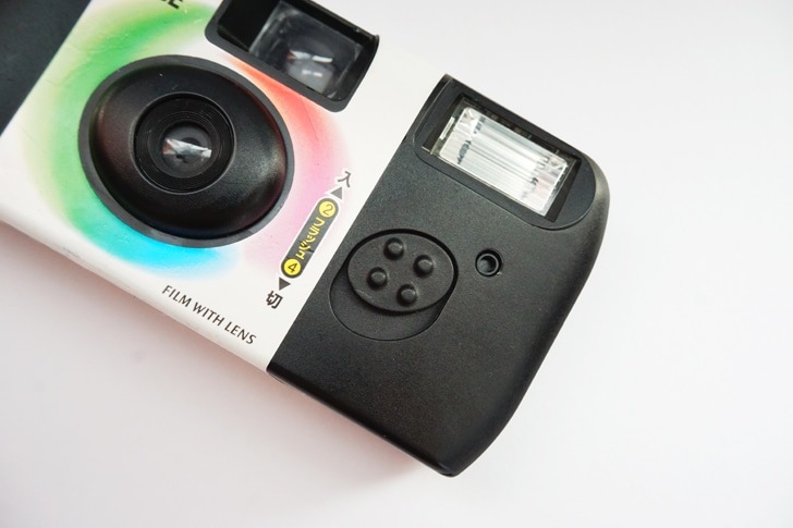 写ルンです フラッシュのスイッチ入