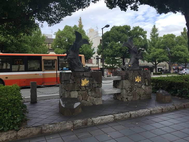 姫路しゃちほこ像写真