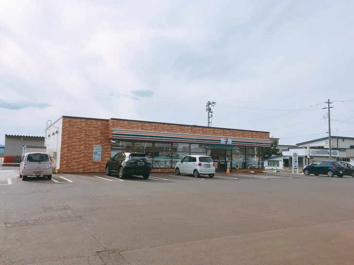 セブンイレブン 駐車場から接続