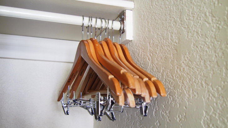 オハナ・ワイキキ・マリア・バイ・アウトリガー(ハワイのホテル)(部屋のハンガー)