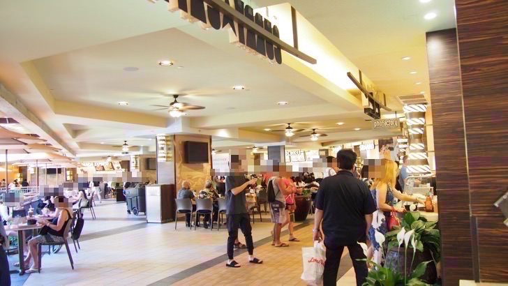 ハワイ・ワイキキにあるパイナ・ラナイ(店内の様子)