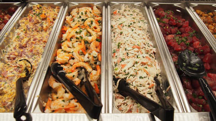 ハワイ・オアフ島にあるホールフーズ・マーケット・クイーン(お惣菜類)