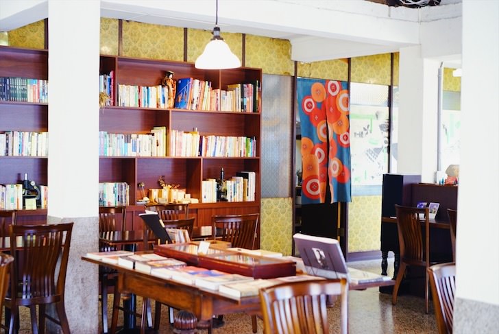 書店喫茶一二三亭