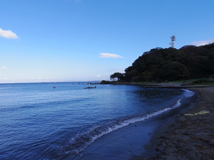 バスを降りてすぐ目の前が海、ちょっと歩くとこんな構図で撮影可能