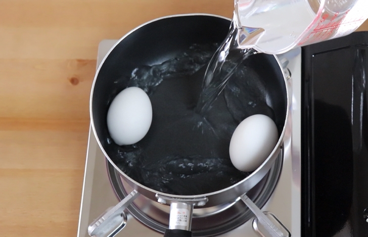ゆで卵の作り方の写真