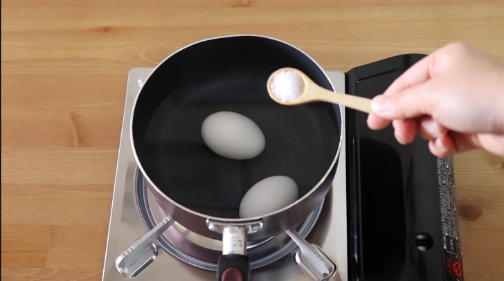 ゆで卵の作り方の写真