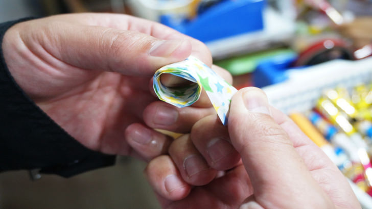 兵庫県淡路市にある吹き戻しの里(吹き戻しを作る手順4)