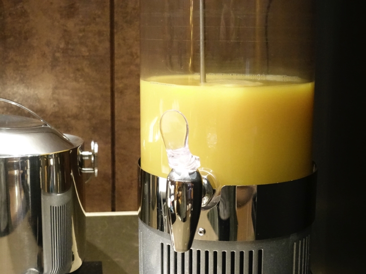 松山空港 JALサクララウンジ