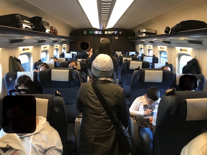 グリーン 料金 新幹線 車