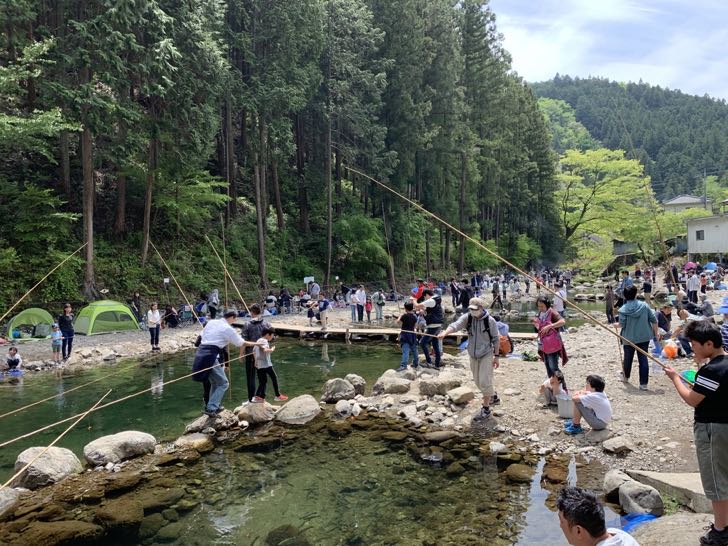 秋川国際マス釣り場で釣りとバーベキューをしてきた感想 ノマド的節約術