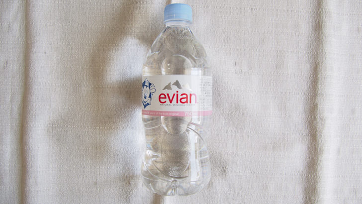 コストコ 水 のおすすめランキングtop6 ロクサーヌ エビアン Fijiなどを実際に飲み比べて紹介 ノマド的節約術