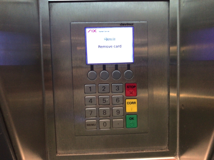 ウィーン国際空港から市内 CAT切符の買い方