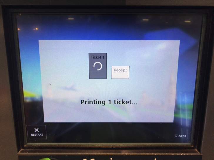 ウィーン国際空港から市内 CAT切符の買い方