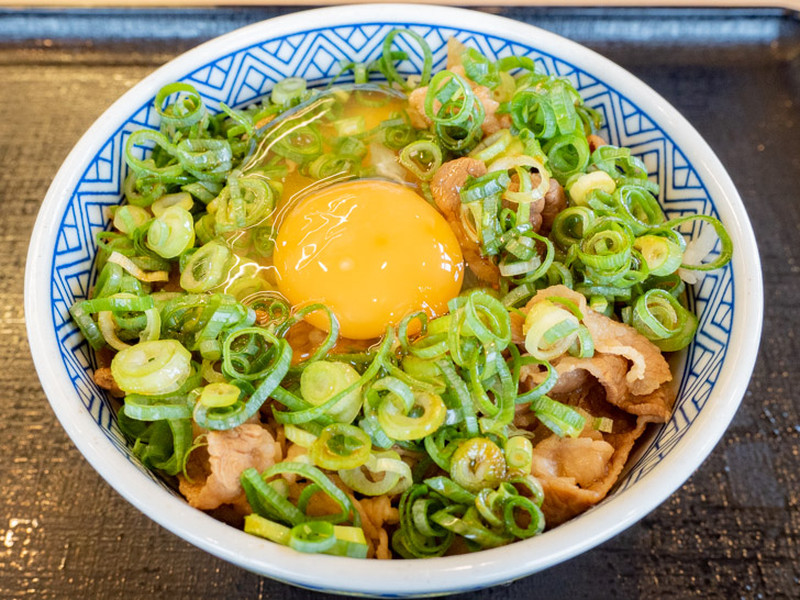 吉野家でLINE Payで支払って食べた「ネギ玉牛丼」