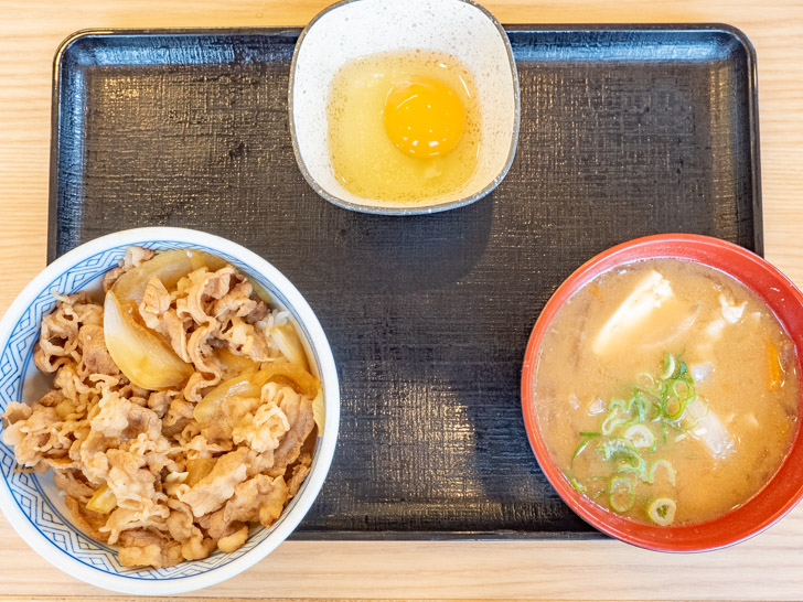 吉野家でLINE Payで支払って食べた「牛丼」「玉子」「豚汁」