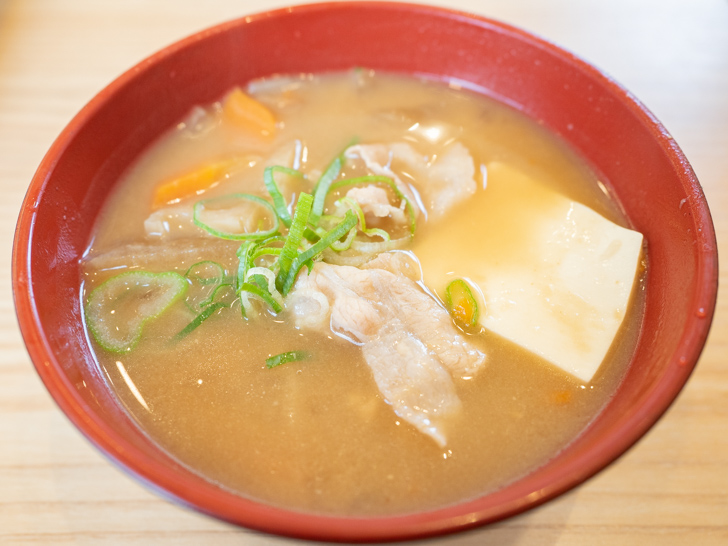 吉野家でメルペイを使って支払った牛カルビ定食の汁